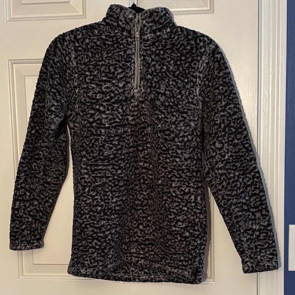 Cozy Black and Gray Fleece Pullover